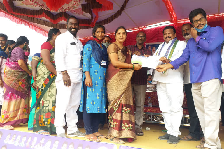 housing sites distribution in p.gannavaram