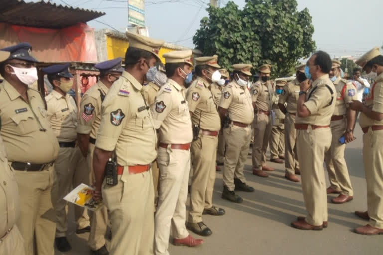 Heavy police cordon search operation in Vijayawada