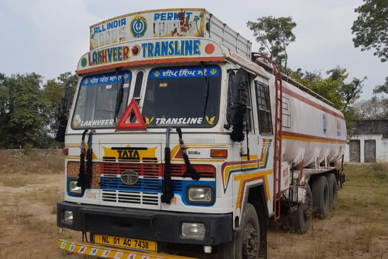 llegal diesel-petrol in Chittorgarh, illegal diesel-petrol, Dhaba operator arrested, Dhaba operator arrested in Chittorgarh, अवैध डीजल-पेट्रोल