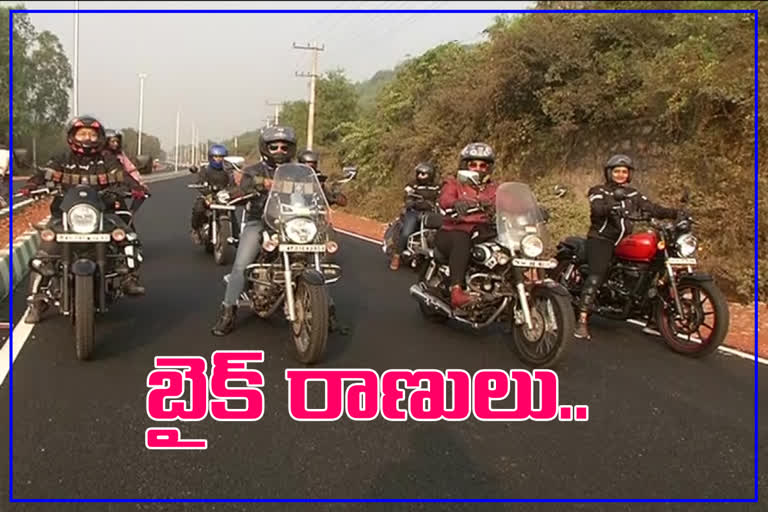 vishaka-womens-traveling-thousands-of-kilometers-they-has-been-acclaimed-for-educating-the-public-on-various-trafics