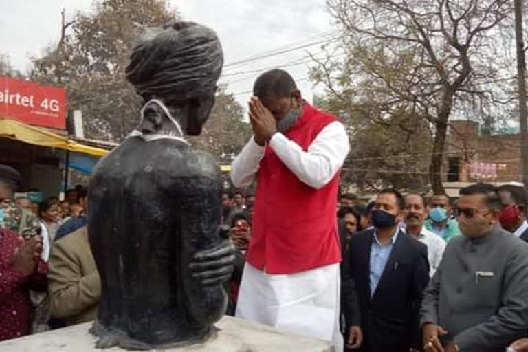 Union Minister Arjun Munda reached Simdega on two-day visit