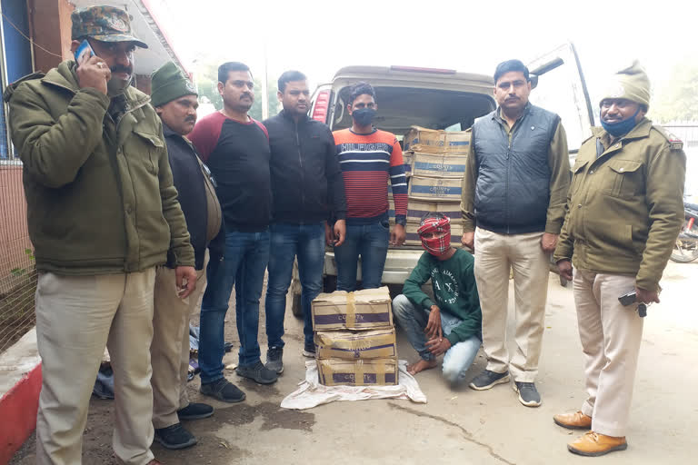 Police break down Scorpio loaded with illegal liquor