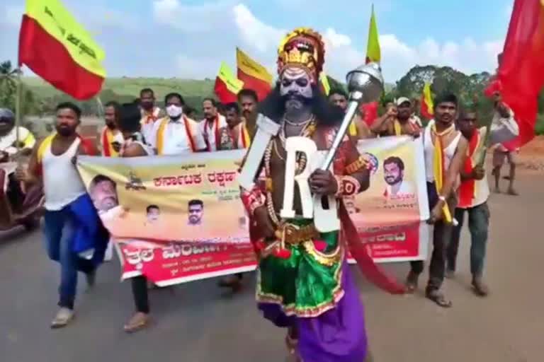 protest-against-kumuta-unscientific-highway-works