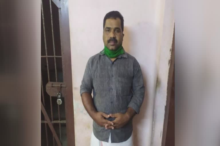 attempt to rape in kollam  kollam crime  priest and mother arrested  പതിമൂന്നുകാരിയെ പീഡിപ്പിക്കാൻ ശ്രമം  വ്യാജ പൂജാരിയും പെൺകുട്ടിയുടെ അമ്മയും പിടിയിൽ  കൊല്ലം ക്രൈം