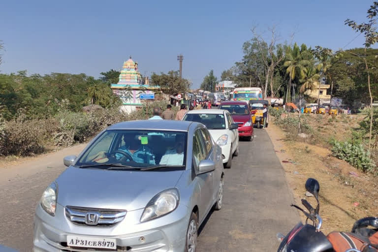 Heavy traffic jam on Suvarnamukhi river bridge