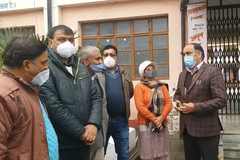 Director of Education Dr. Amarjeet inspected Boys School Hamirpur