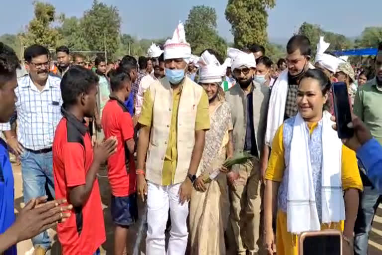 MP Deepak Badge inaugurates khel mahotsav in dantewada