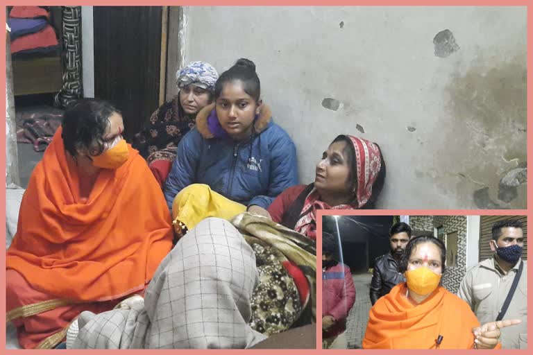 Sadhvi Prachi reached her home to meet the victims of Muradnagar crematorium