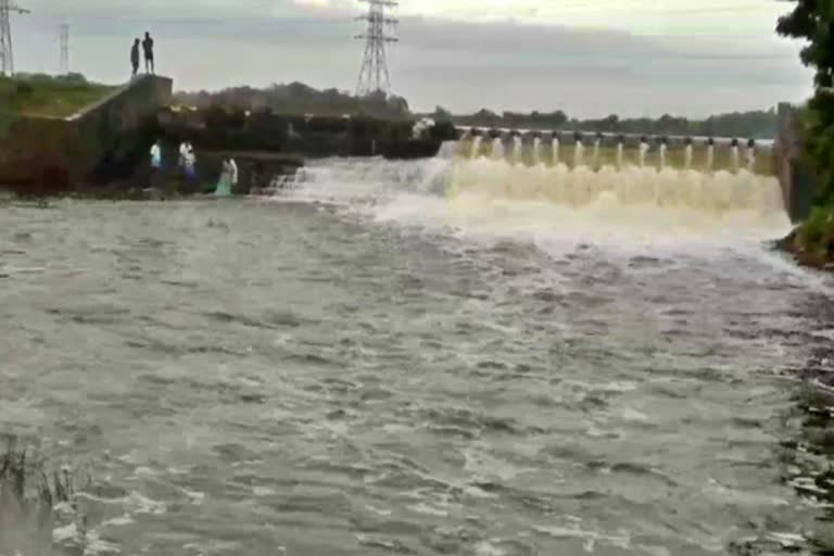 Kanchipuram lakes water storage