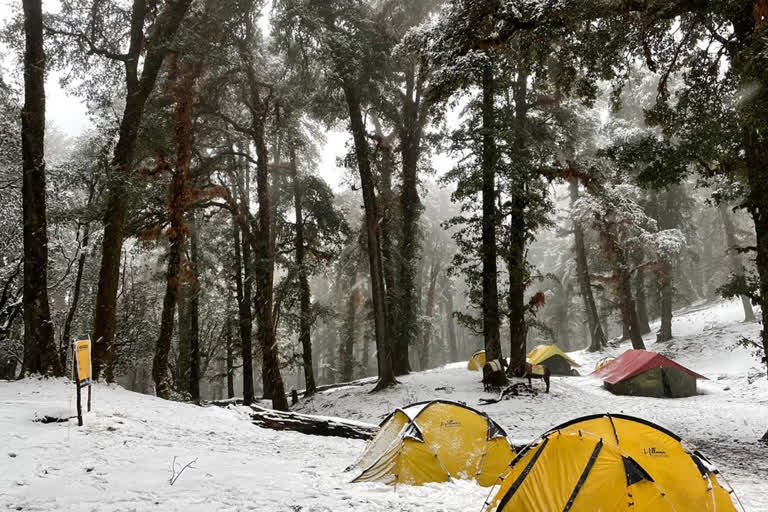 Pinder valley grows cold after rain and snow