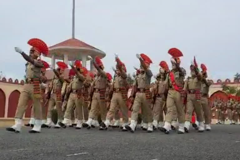 चाकूर बीएसएफ प्रशिक्षण केंद्रातील दीक्षांत सोहळा