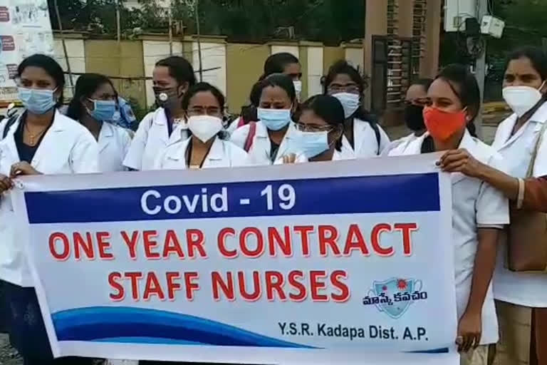 staff nurses protest in kadapa