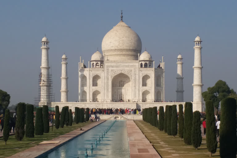 taj mahotsav agra