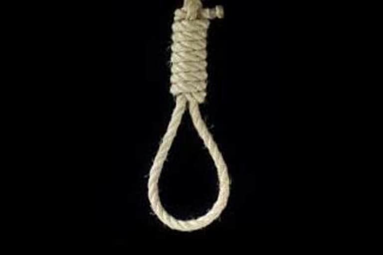 commits suicide in patna