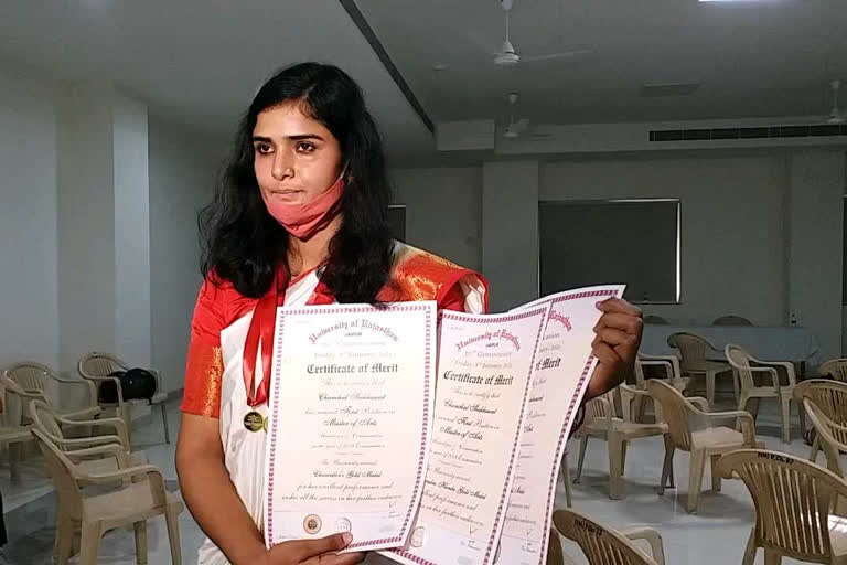 chanchal shekhawat gets gold medals, rajasthan university convocation