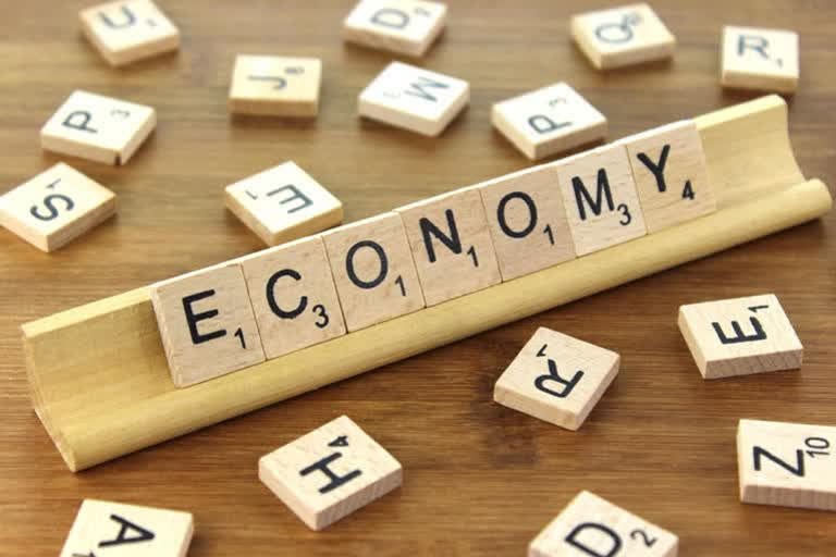 Covid brings down per capita GDP below Rs 1 lakh a year