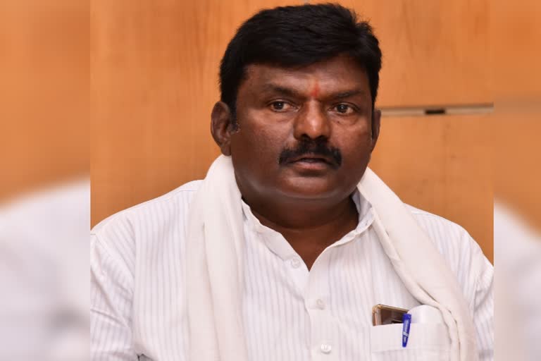 MP Raja Amareshwara nayaka tested corona positive