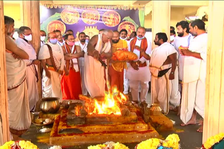 bhavani deeksha viramana at indrakeeladri temple