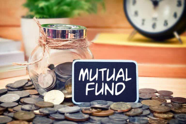 Mutual funds sellings touches record high