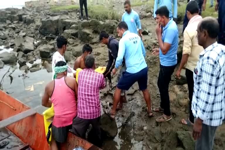 Boat sunk in Mortakka