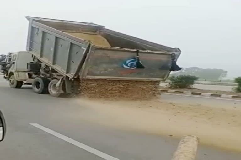 illegal gravel transport in chittorgarh