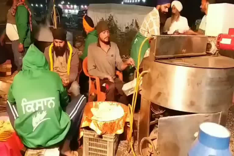 baba lakkha Singhs sevadar make food for farmers in rewari farmers protest