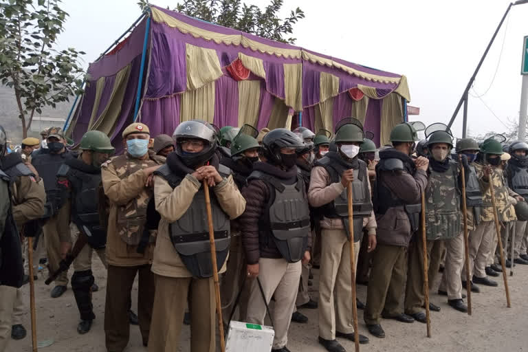 police did  mock drill in Mukbara Chowk due to farmers warning