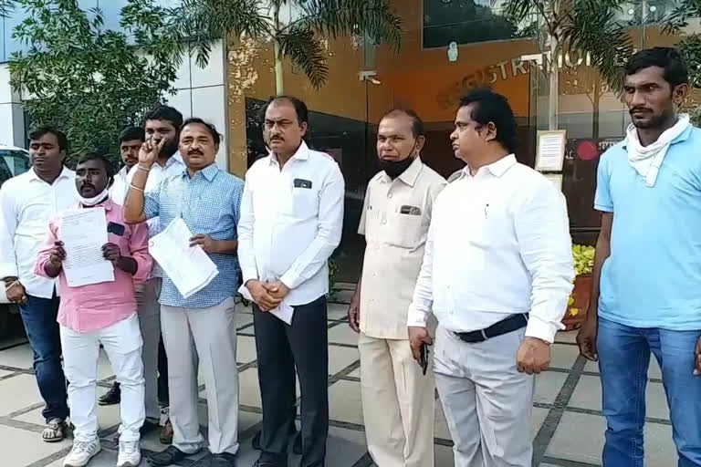 Realtors Dharana At Registration Office in hyderabad