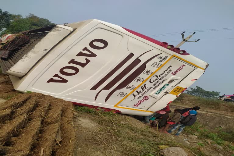 bus overturning in Bochan