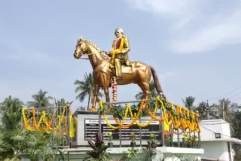 సర్ ఆర్థర్ కాటన్ విగ్రహాన్ని ఆవిష్కరించిన మంత్రి చెరుకువాడ