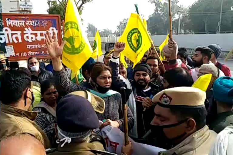 Farmers protest Hisar