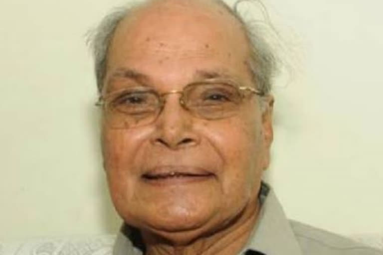 famous journalist kutumbarao died with illness win vijayawada