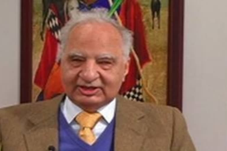 Ved Mehta, who overcame blindness with literary prowess, dies at 86