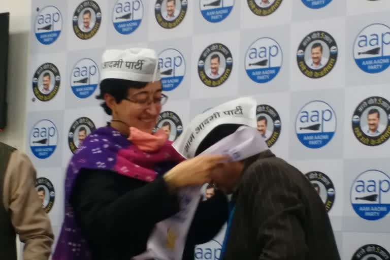 Many Congress and BJP leaders joined AAP on Delhi