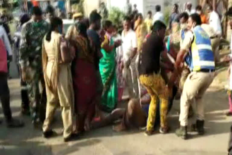 Colonial attack on Greater Warangal Corporation staff