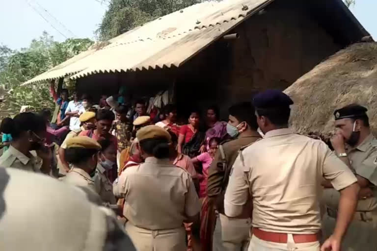 Villagers, police clash over tree cutting in Subarnapur