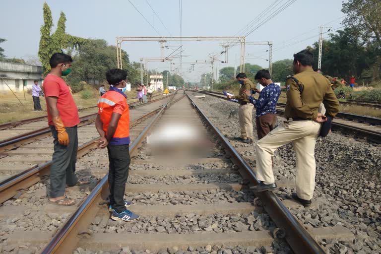 police-found-dead-body-on-korba-railway-track