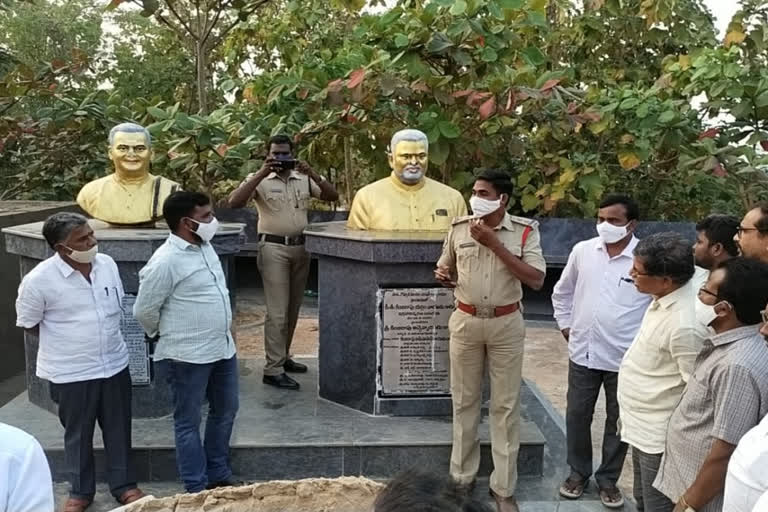 ntr statue demolition in srikakulam