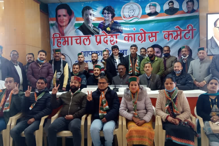 Winner candidates met Kuldeep Rathore