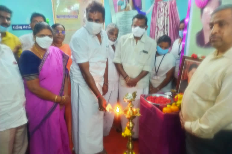 valpari attakatti mini clinic,  coimbatore valparai amma mini clinic, amma mini clinic inaguration, வால்பாறை அட்டகட்டி அம்மா மினி கிளினிக், அம்மா மினி கிளினிக், amma mini clinics in coimbatore, கோவை செய்திகள், கோயம்புத்தூர் செய்திகள், covai news, coimbatore news, minister sp velumani amma clinic open, அமைச்சர் எஸ் பி வேலுமணி