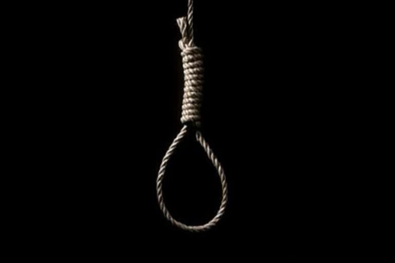 woman commits suicide