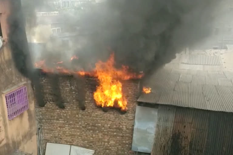 Battery factory fire, vegetable market burnt to ashes in West Bengal