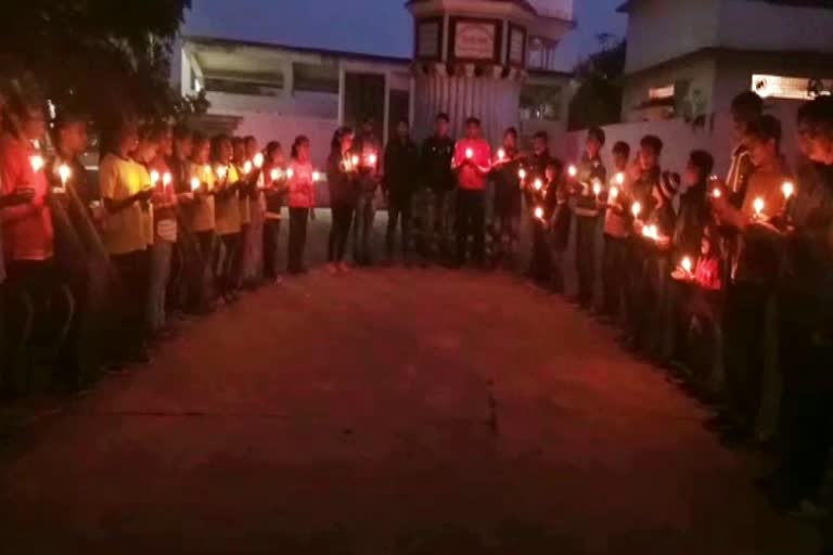 candle-march-organized-against-murder-of-doctor-in-godda