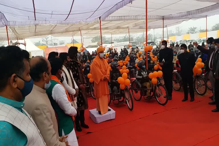 cm yogi distributed motorized tricycle