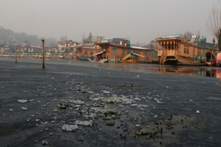 After 25 years, Srinagar records minus 8.4 degrees at night