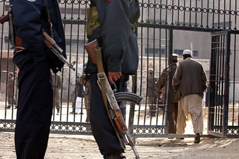 Afghan releases 13 civilians, policeman from Taliban jail