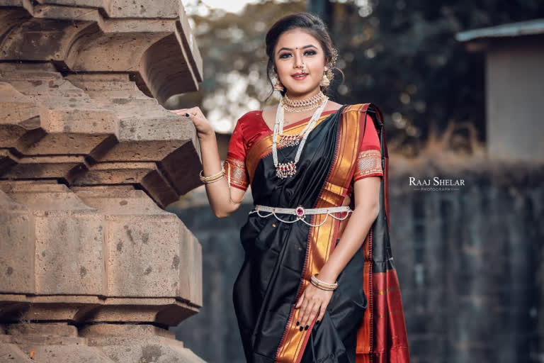 Monalisa Bagal flaunts her new look on the occasion of Makar Sankranti