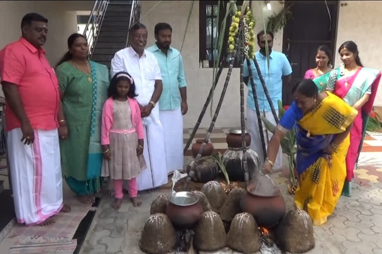 Minister K. P. Anbalagan celebrates pongal