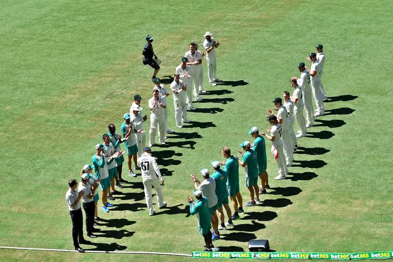 Nathan Lyon Receives Guard of Honour From Australia Teammates in 100th Test Appearance