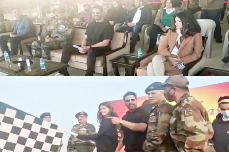 akshay kumar reached to meet army personnel, kriti sanon reached to meet army personnel, आर्मी डे 2021, जैसलमेर न्यूज, jaisalmer news, एक्टर अक्षय कुमार, विजय रण फॉर सोल्जर मैराथन, सगत सिंह स्टेडियम